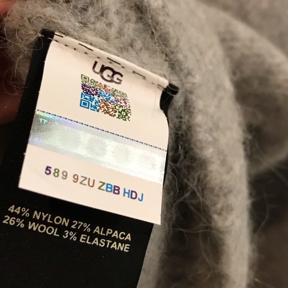 UGG Women's Cozy Gray Cowl Neck Sweater NWT - Picture 4 of 6